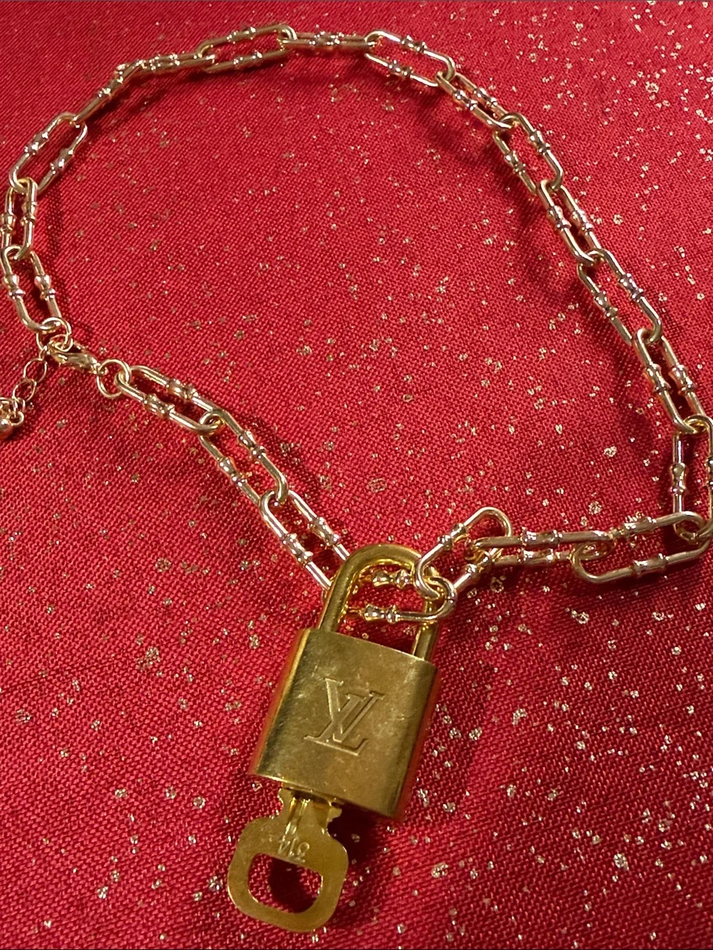 Louis Vuitton lock n key #314